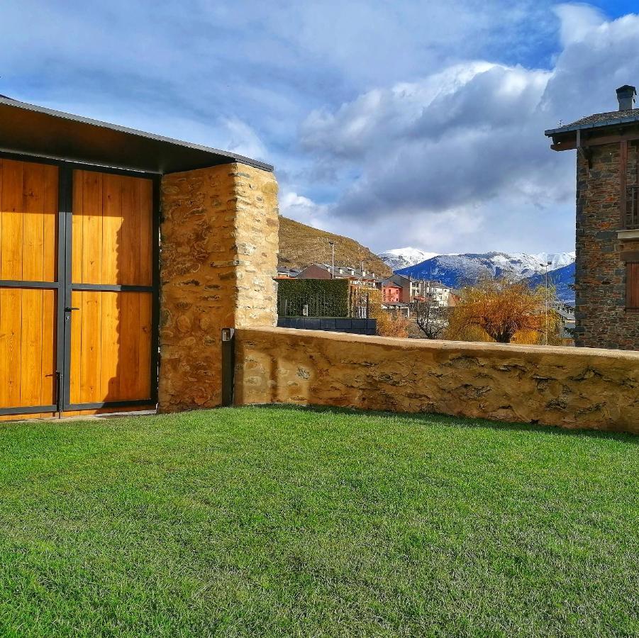Apartament "Enclau" Turismo Rural Cal Rialla Llivia Exterior foto